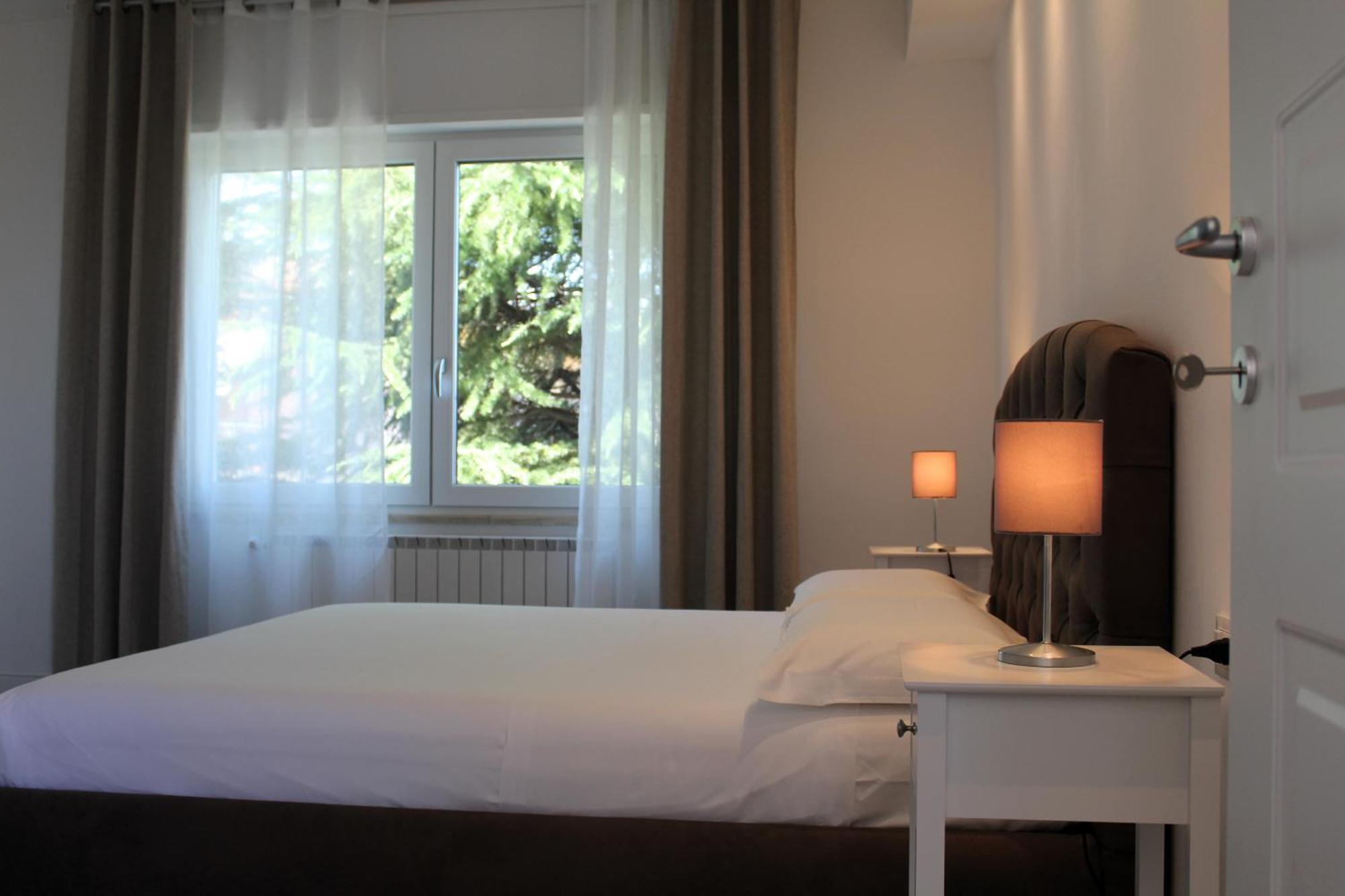 Villa Forte Salvi - Rooms Peschiera del Garda Exteriör bild