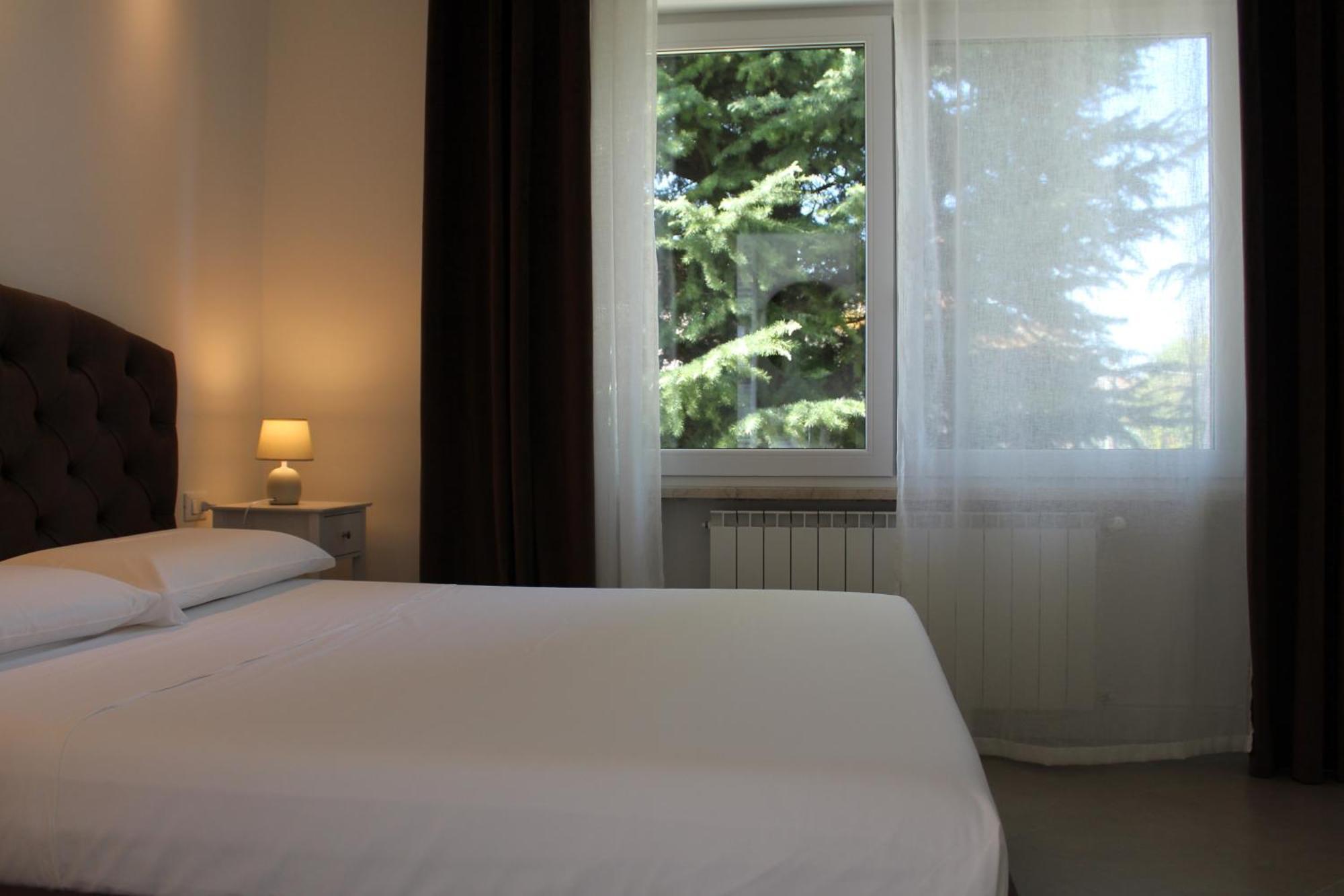 Villa Forte Salvi - Rooms Peschiera del Garda Exteriör bild