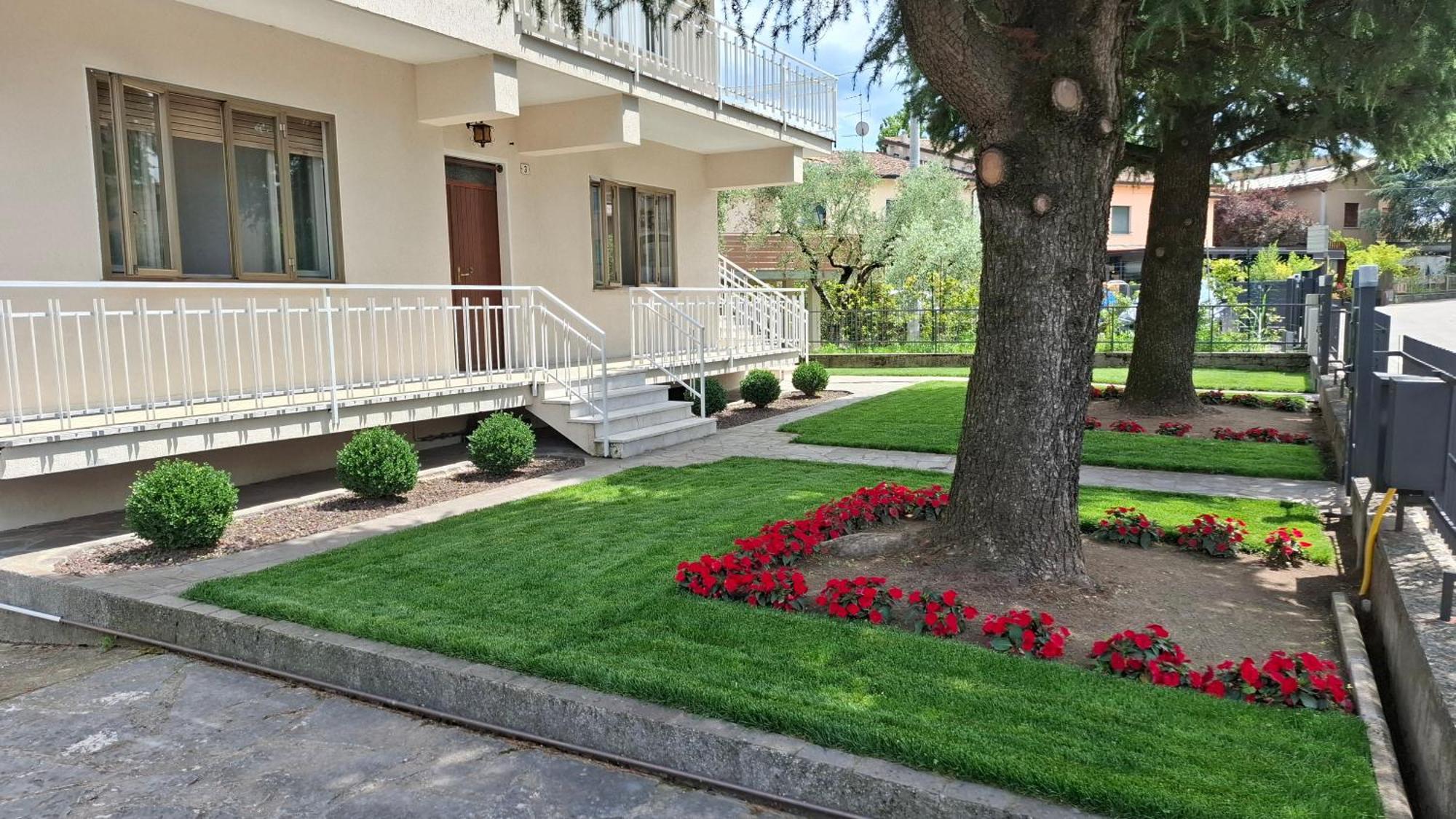 Villa Forte Salvi - Rooms Peschiera del Garda Exteriör bild